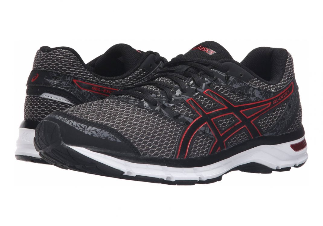 Black True Red Carbon (T6E3N9023)