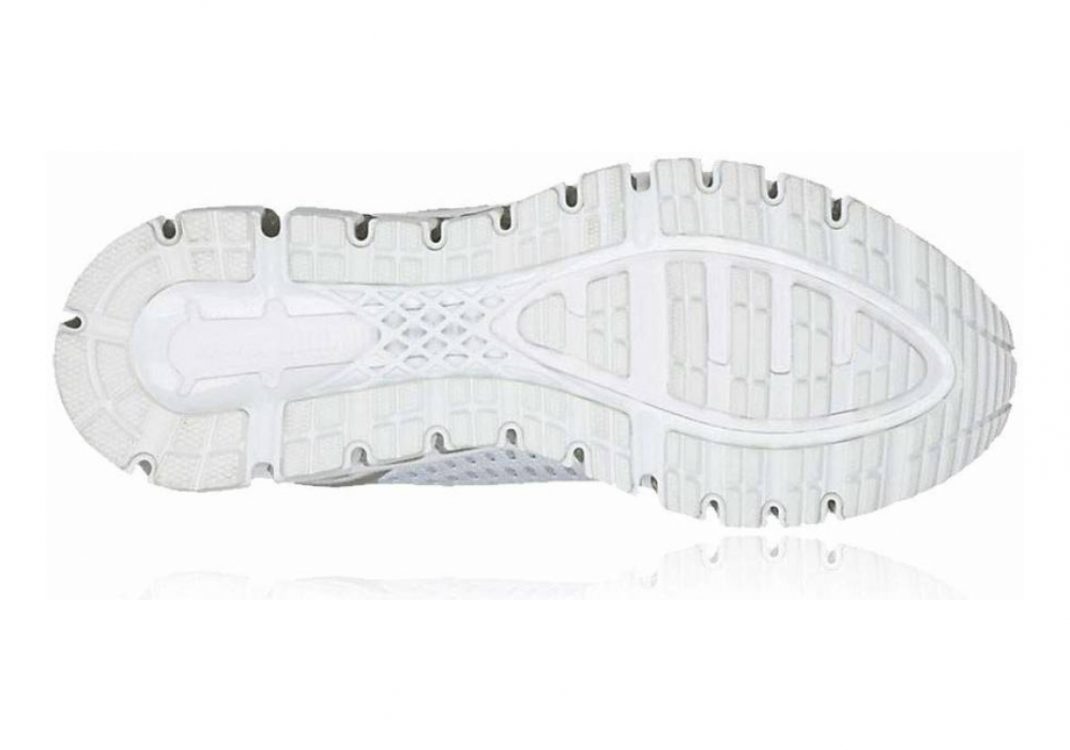 White / White / Silver (T7E7N0101)