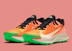 Nike Pegasus Trail 2 Kumquat/Black/Atomic Pink/Crimson Tint