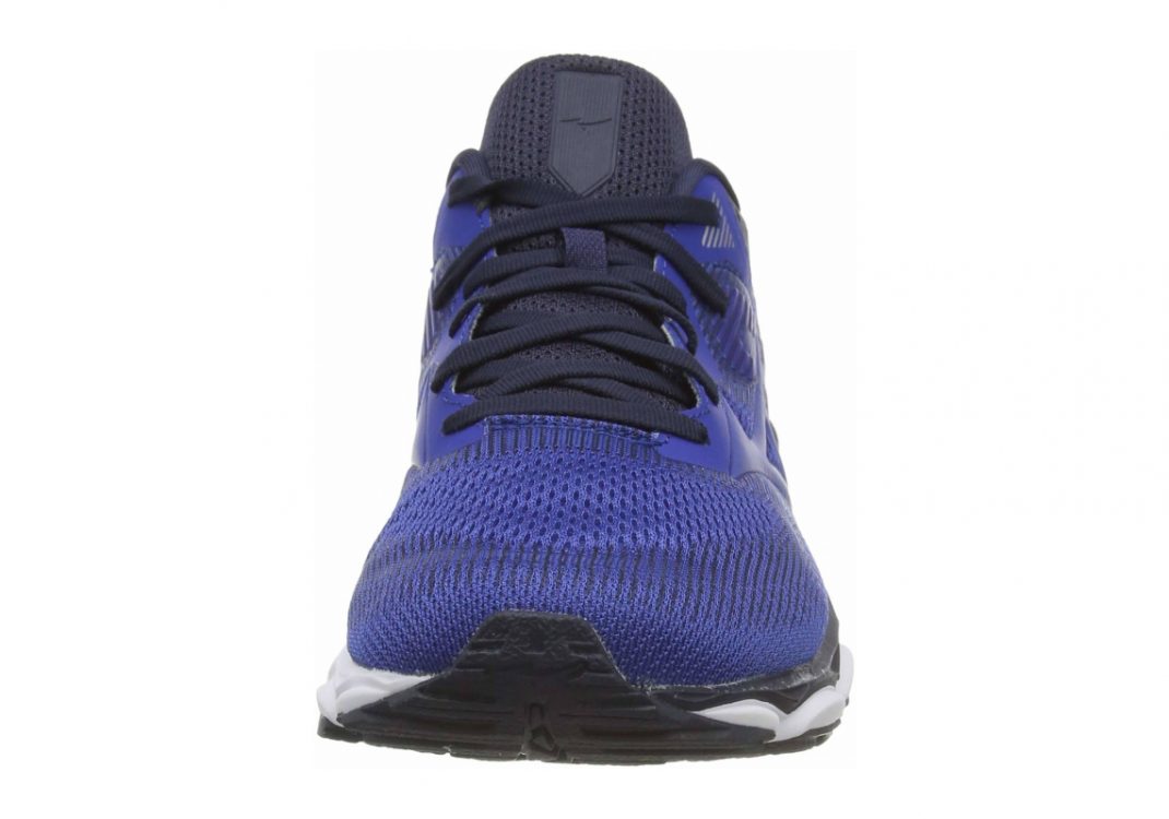 True Blue (J1GC204429)