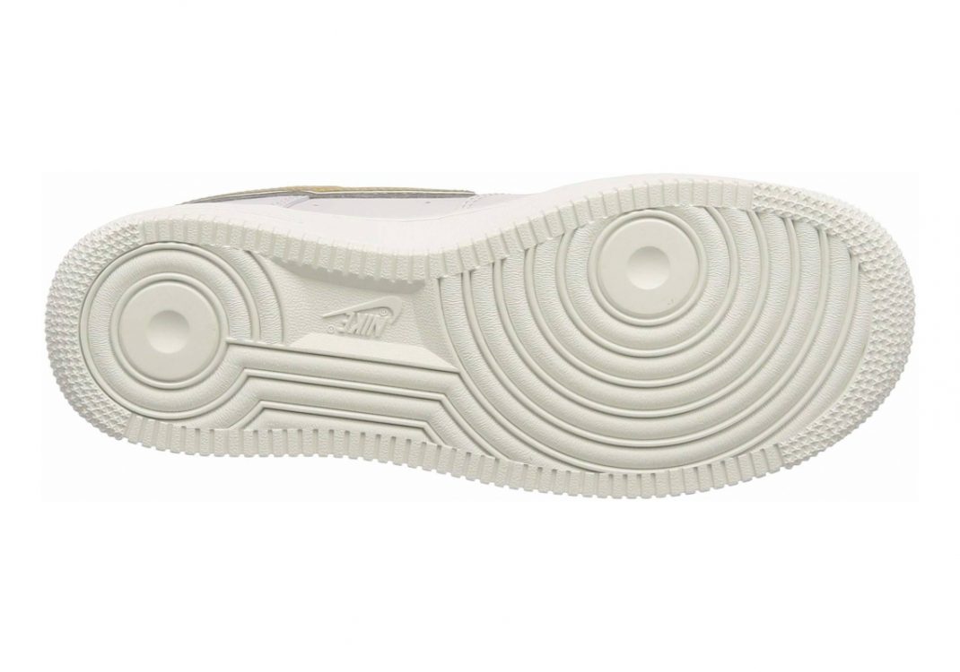 Vast Grey/Metallic Gold/White/Metallic Platinum (AR0642001)