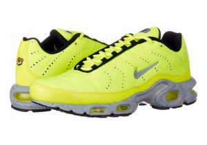 Nike Air Max Plus Premium - Volt Matt Silver Wolf Grey 700 (815994700)