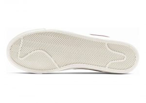 White Worn Brick Sail (BQ6806102)