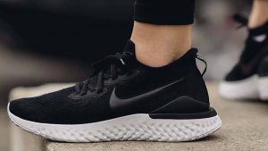 Nike Epic React Flyknit 2 Black/White