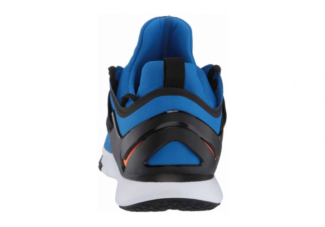 Soar Naranja Total Negro Blanco (BQ3063400)