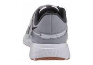 Nike Revolution 5 FlyEase - Grigio Smoke Grey Dk Smoke Grey Photon Dust Mtlc Copper Gum Med Brown (CJ9885002)