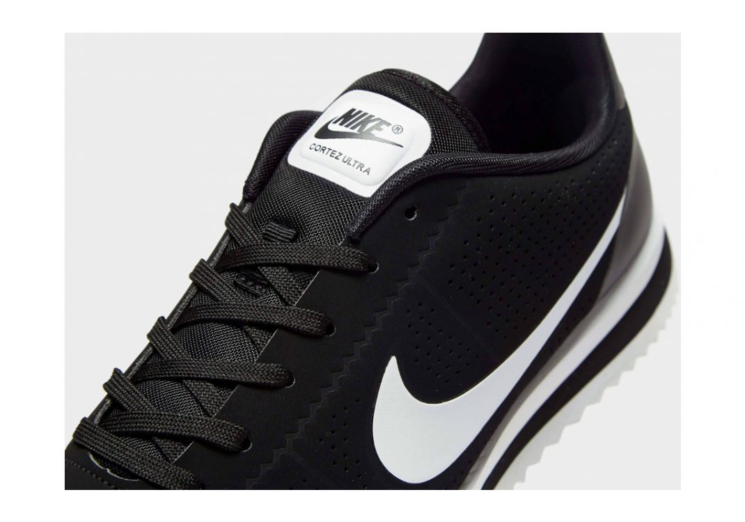 Nike moire online