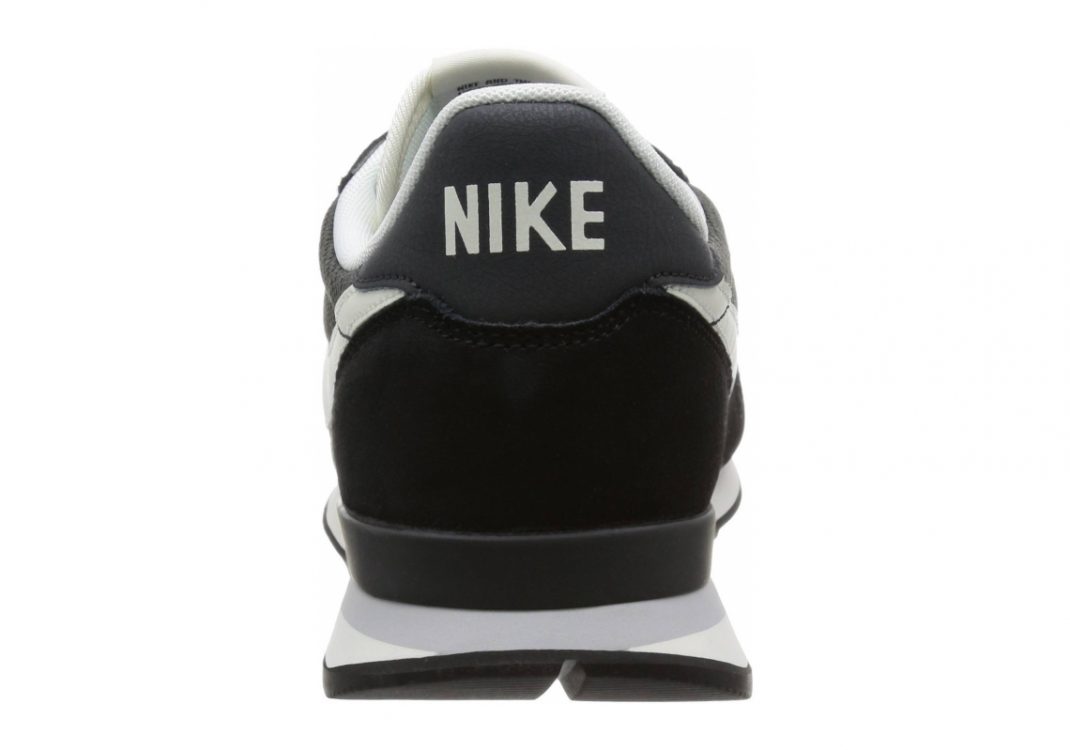 Nike Internationalist