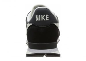 Nike Internationalist