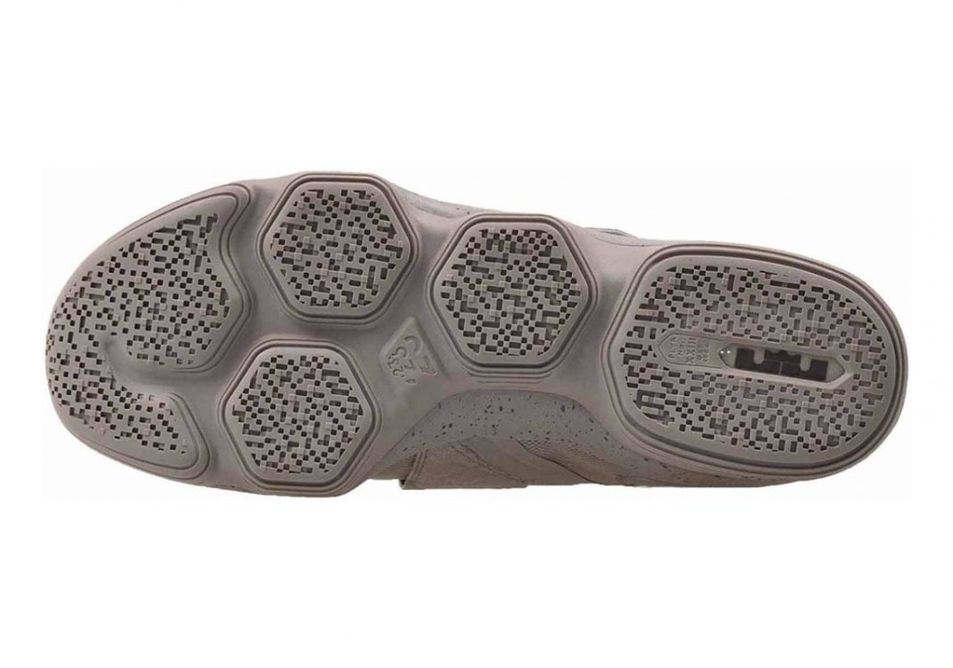 Black/University Red (921084004)