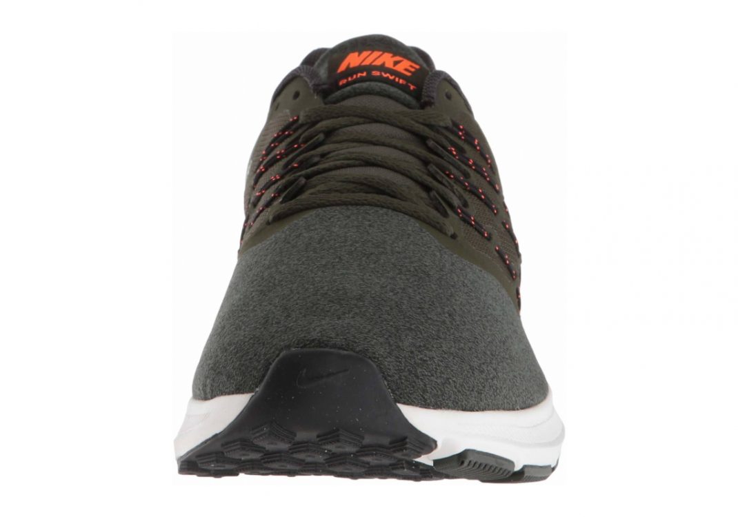 Sequoia Summit White Black Hyper Crimson (908989300)