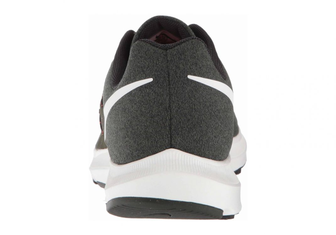 Sequoia Summit White Black Hyper Crimson (908989300)