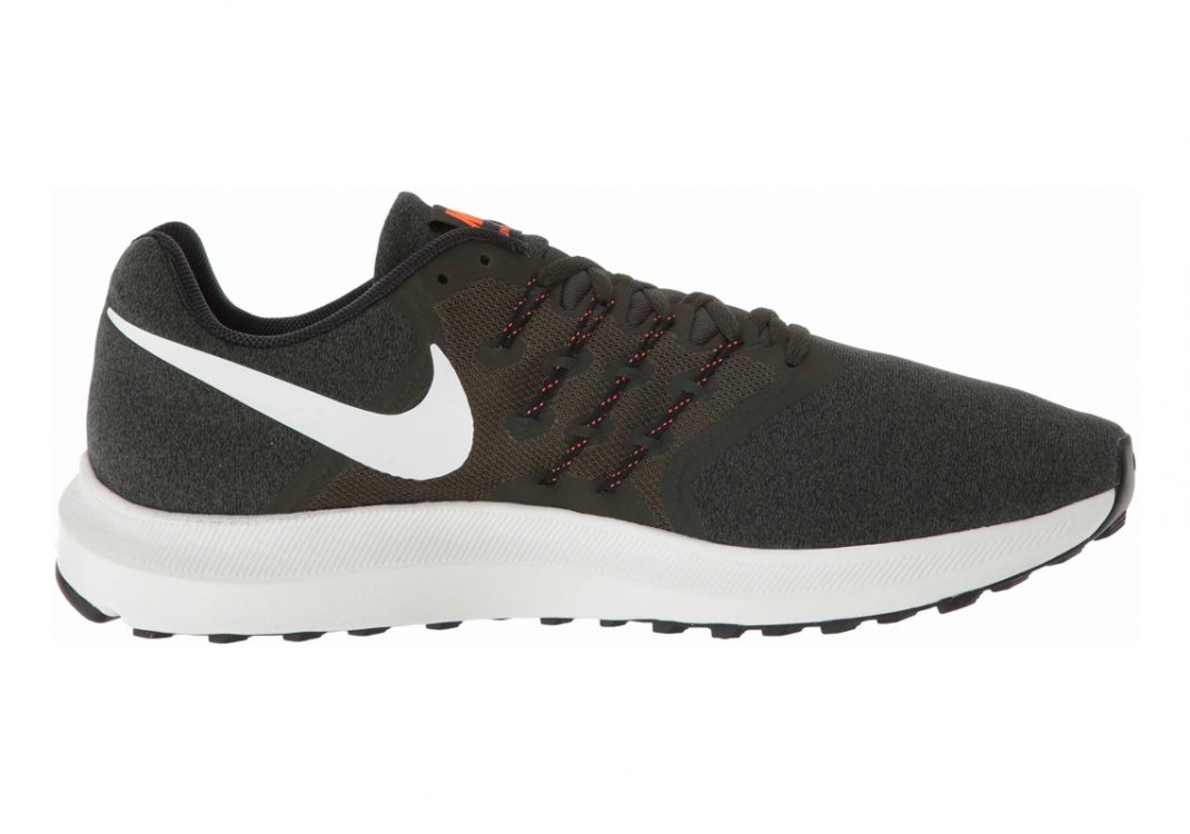 Sequoia Summit White Black Hyper Crimson (908989300)