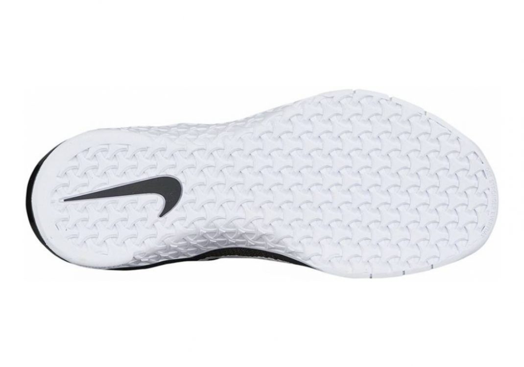 Black/White (924595001)