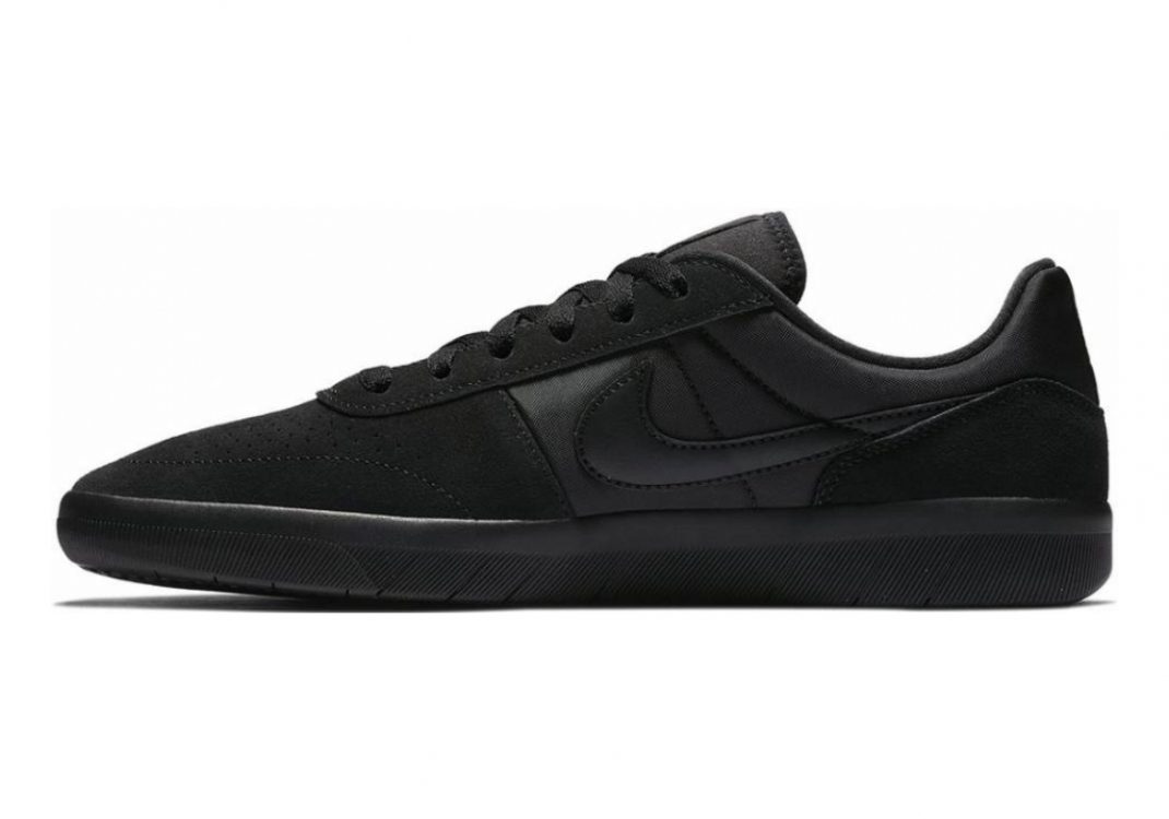 Nike clearance classic black