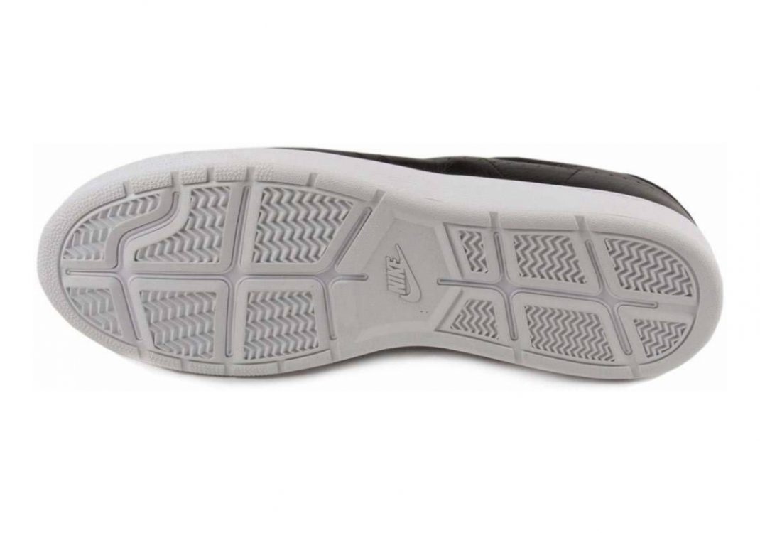 Nike Tennis Classic Ultra Leather - Black Black White Black (876390001)