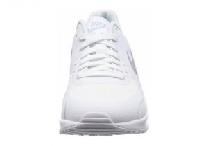White (881106101)