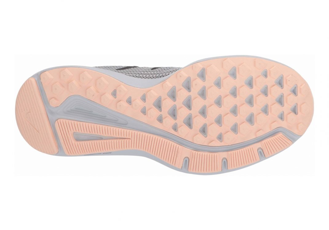 Nike Quest SE - Multicolore White Black Crimson Tint Lotus Pink 000 (BQ9267100)