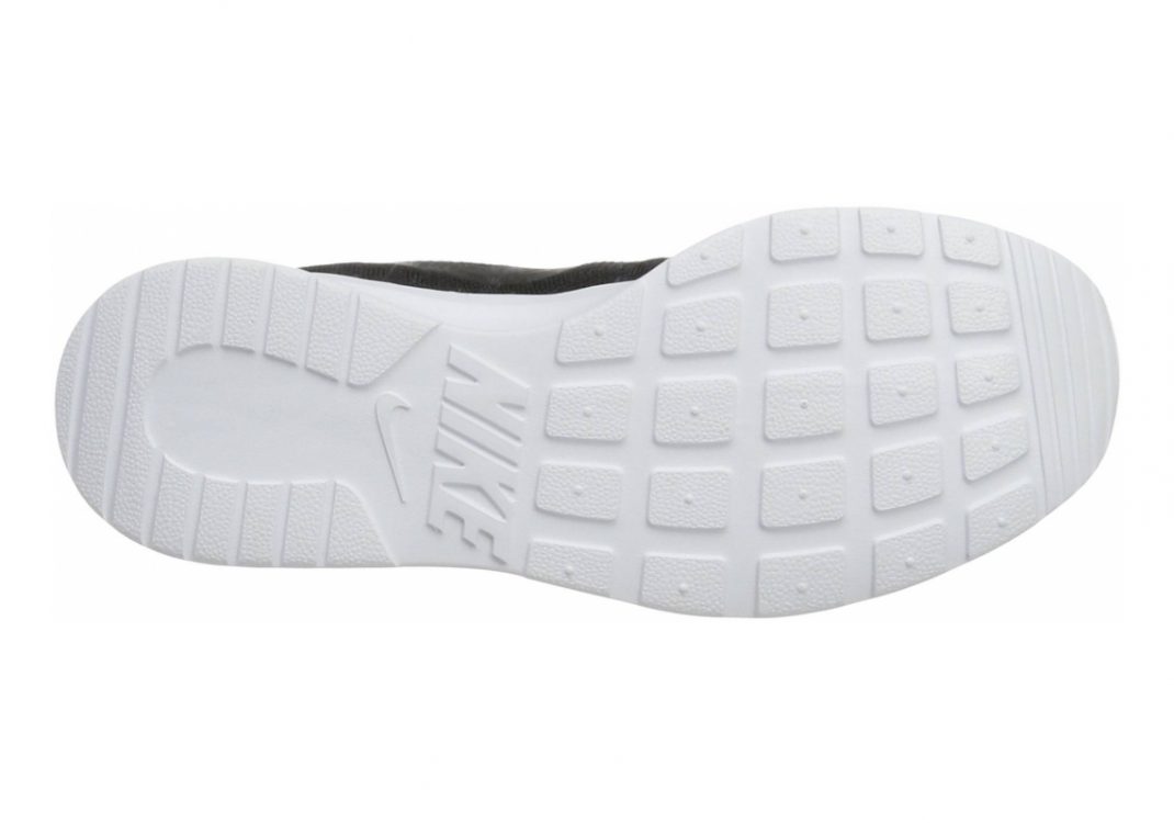 Nike Tanjun ENG - Black Black White (902865001)