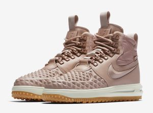 Nike Lunar Force 1 Duckboot Particle Pink/Particle Pink-Black