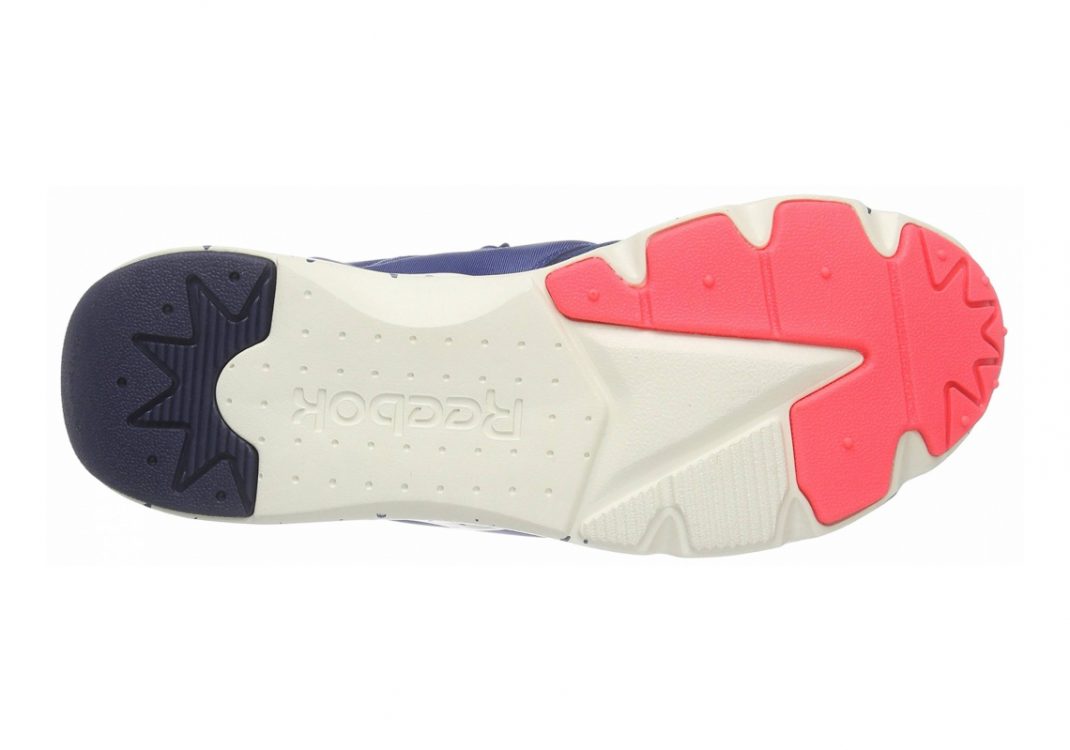 Blue/Blue/Cherry/Paperwhite (M46752)