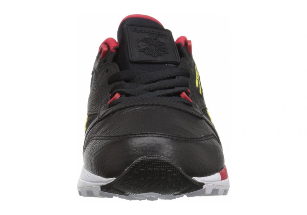 Black Hypergreen Scarlet White (BS5102)