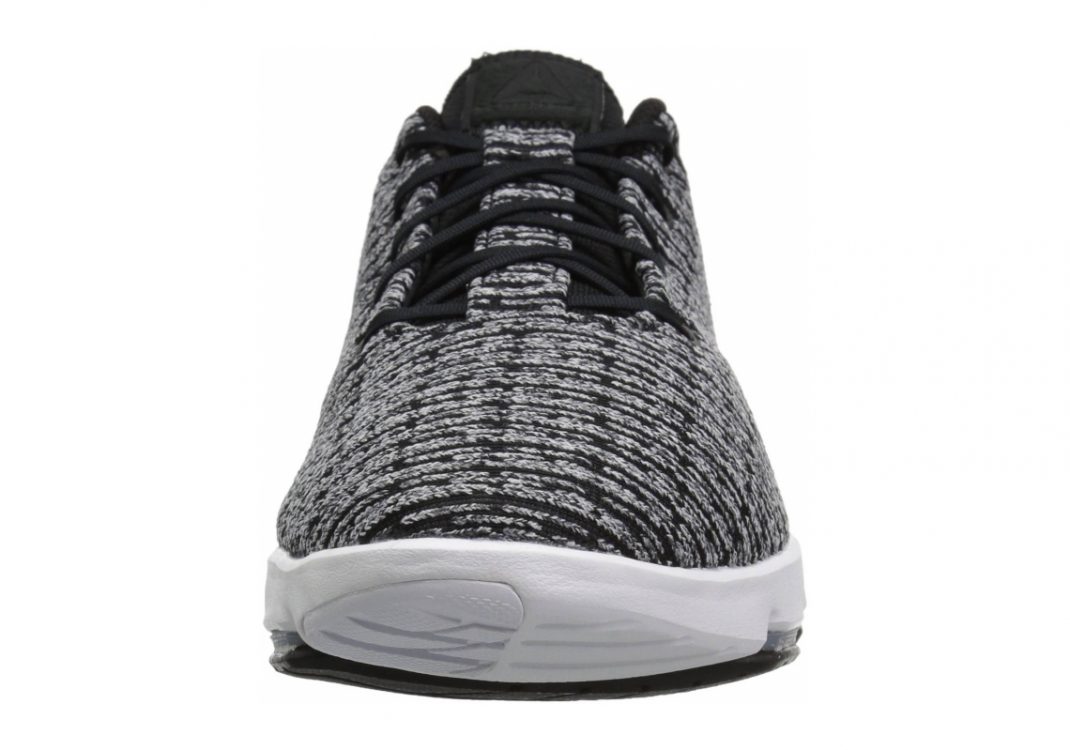 Black White (CN2203)