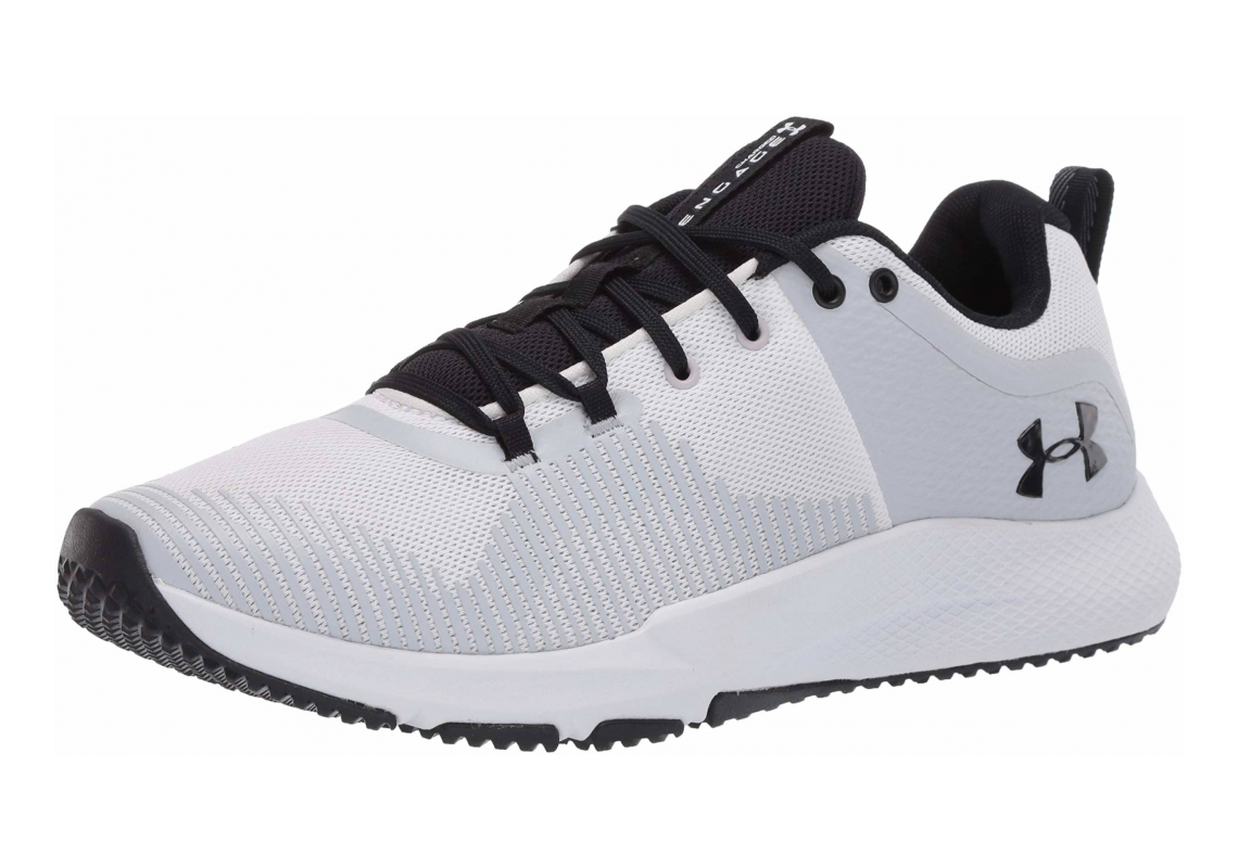 men's ua charged engage training shoes