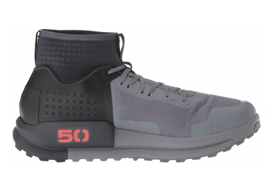 Under Armour Horizon 50 - Grey (3000300100)