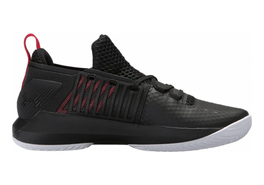 Under armour drive 4 low clearance black