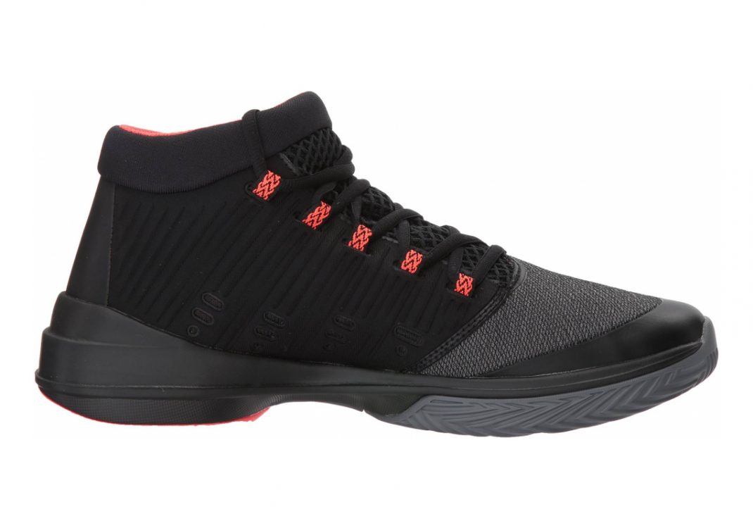 Under Armour NXT - Black/Graphite (1298311002)