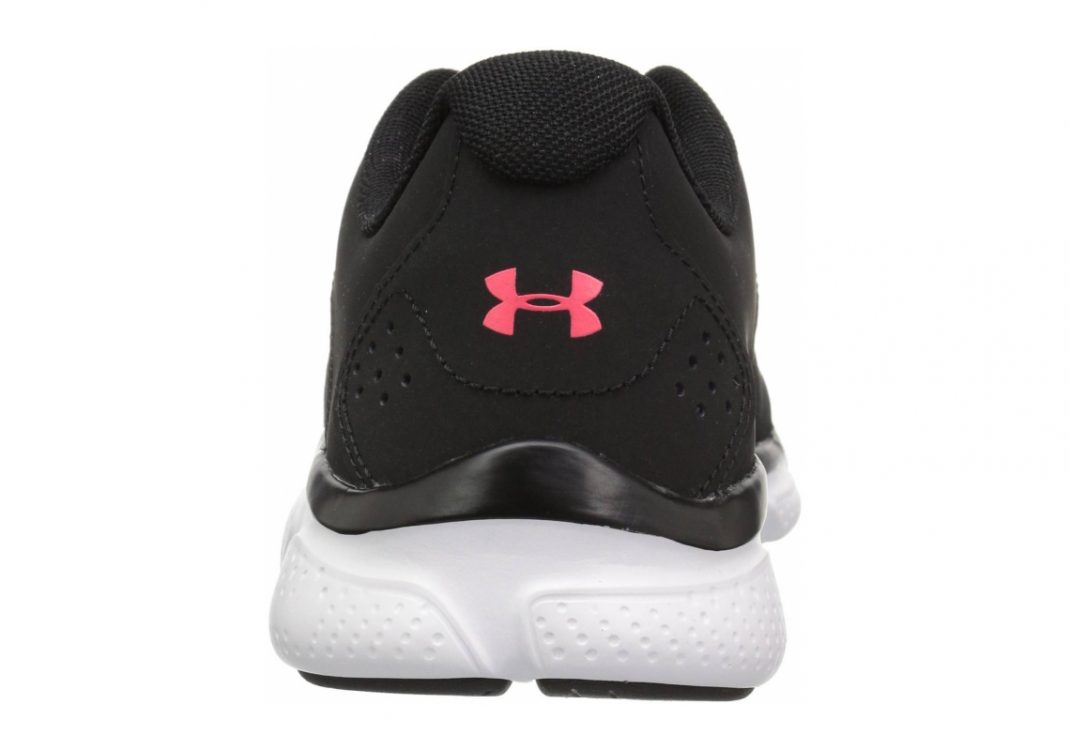 Black 002 White (3020674002)