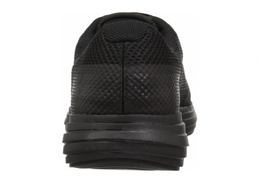 Under Armour Surge - Black (302124804)