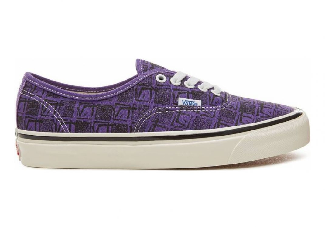 Multi-Color (VN0A38ENU6B)