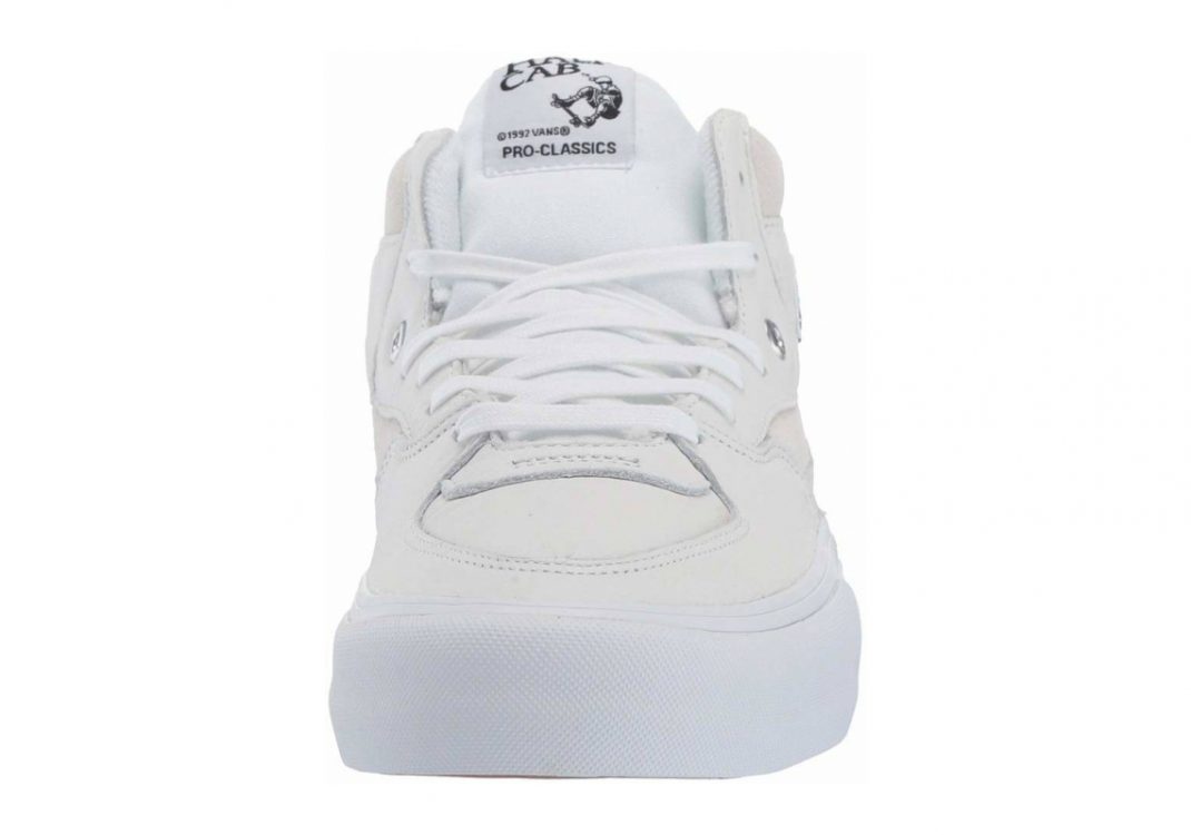 (Leather) White (VN0A38CP1EF)