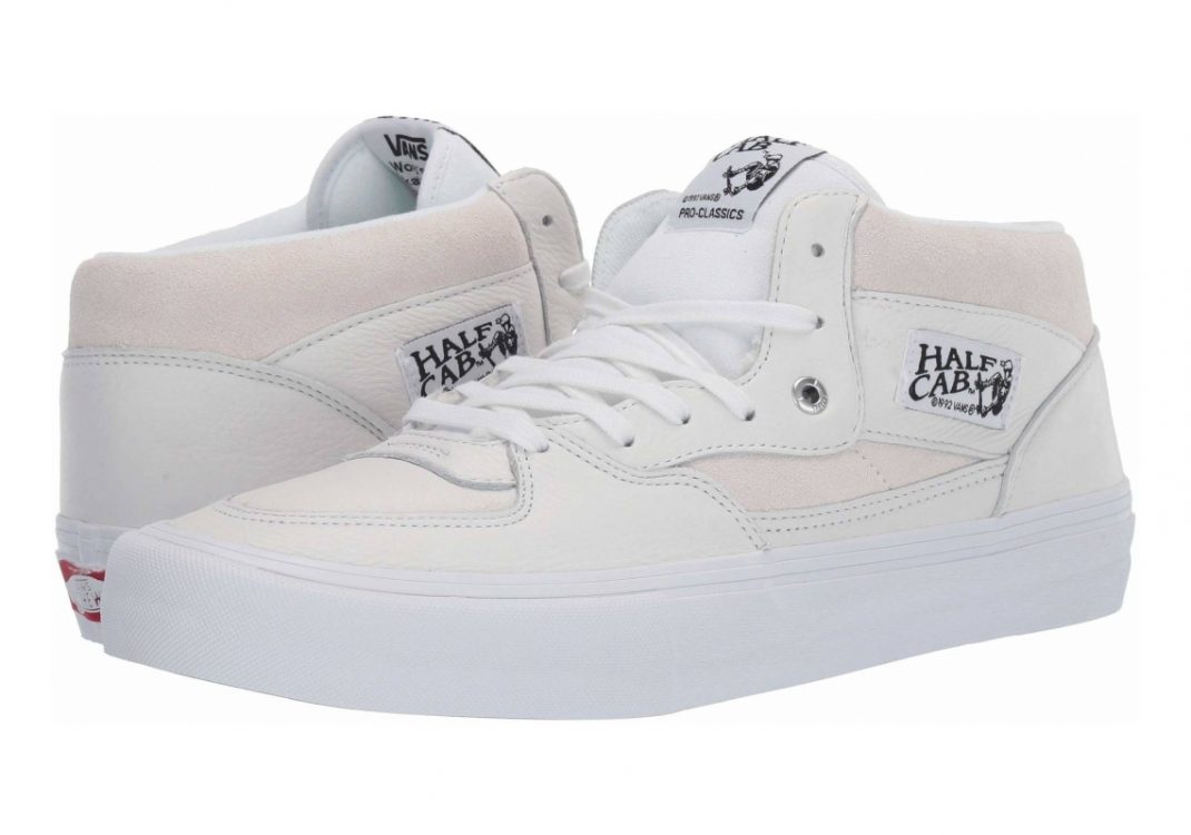 (Leather) White (VN0A38CP1EF)