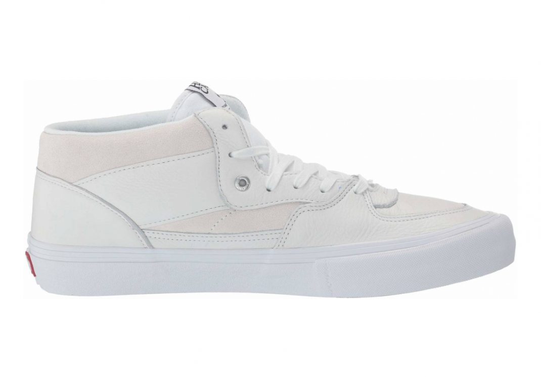 (Leather) White (VN0A38CP1EF)