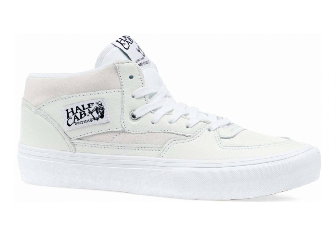 (Leather) White (VN0A38CP1EF)