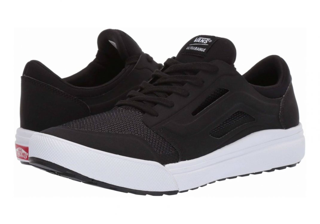 Black/true White (VN0A3WMG6BT)