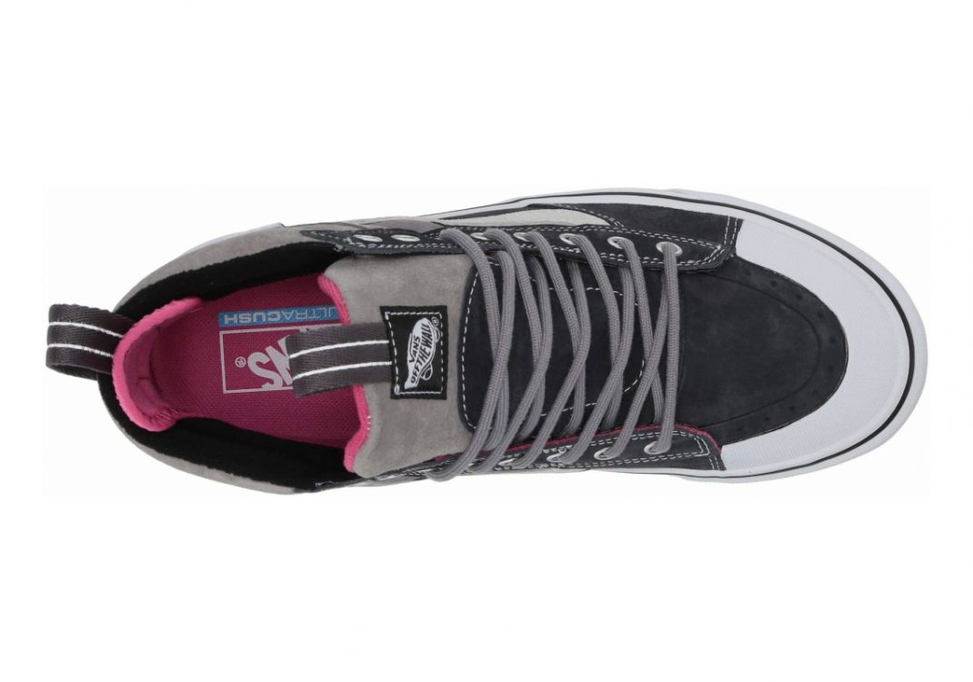 Gray / True White (VN0A4P3IXHM)