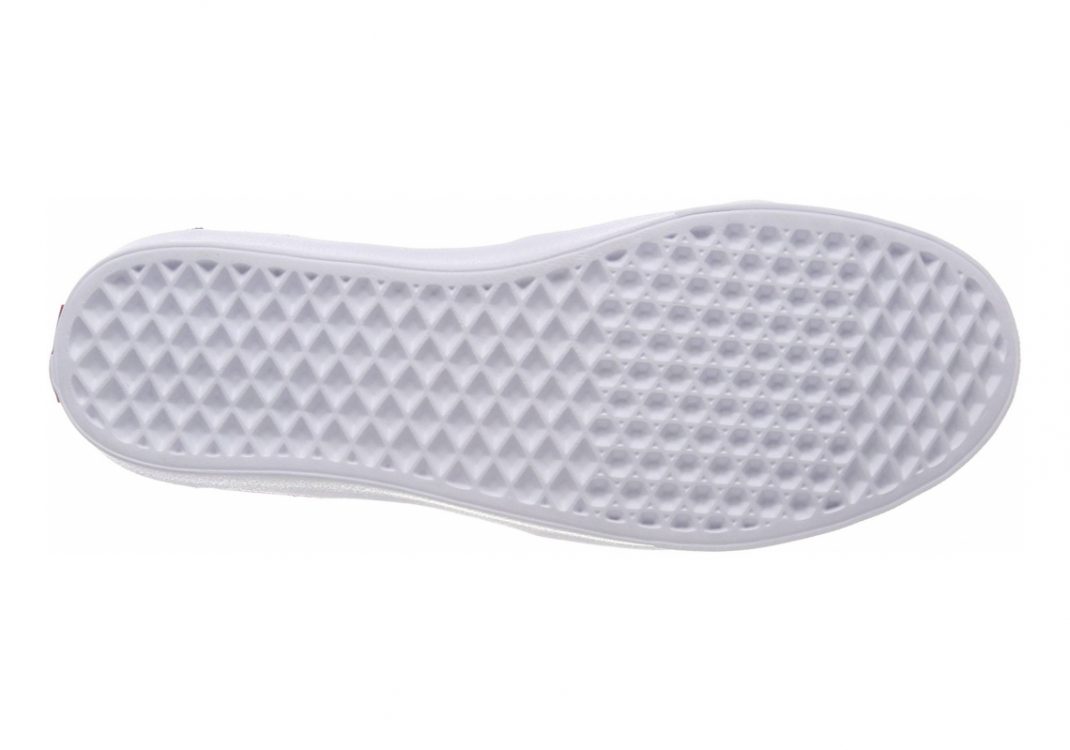 Red ((Suede/Canvas) Port Royale/True White R2k) (VA2Z5YR2K)