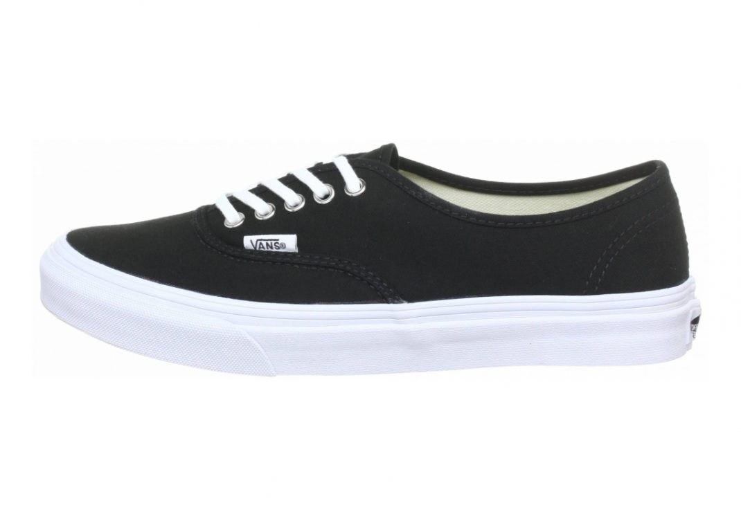 Black/True White (VQEV6BBLA)