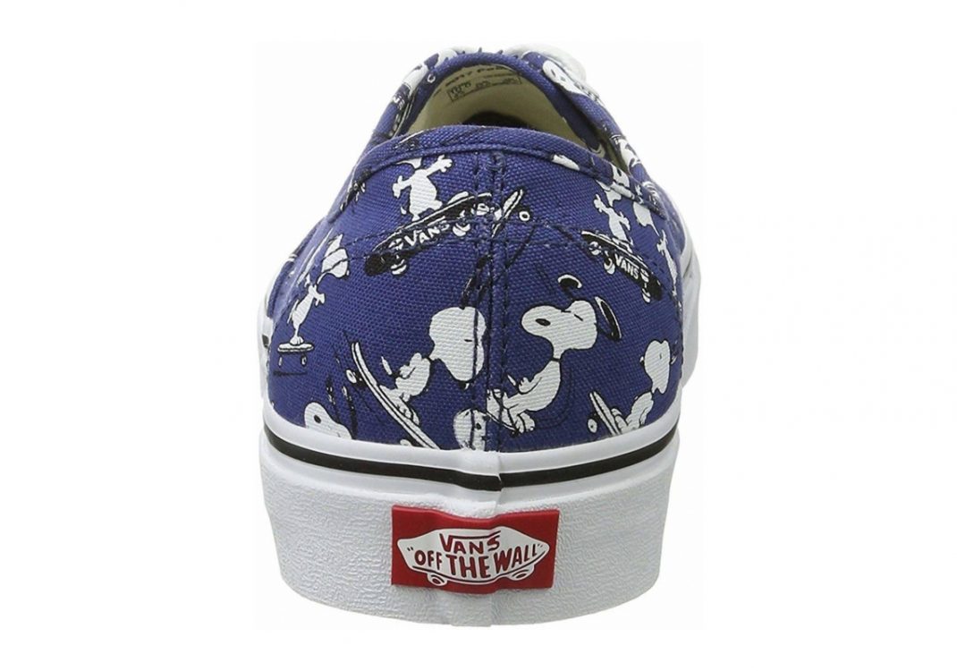 Blue (Snoopy/Skating (Peanuts)) (VN0A38EMOQW)