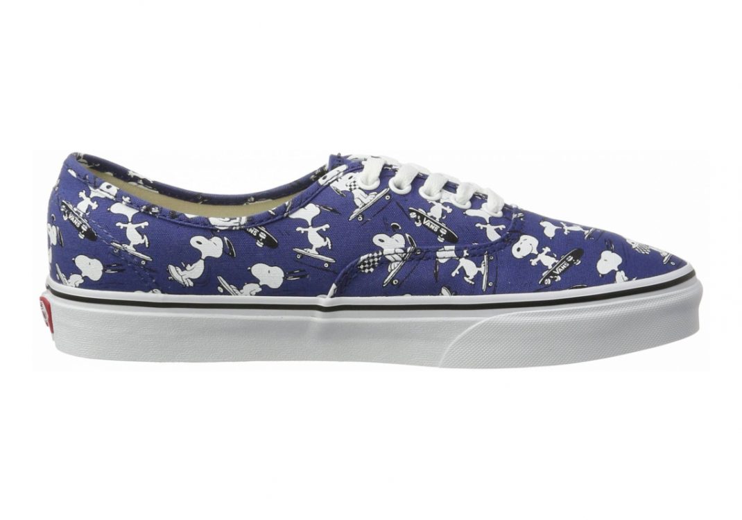 Blue (Snoopy/Skating (Peanuts)) (VN0A38EMOQW)