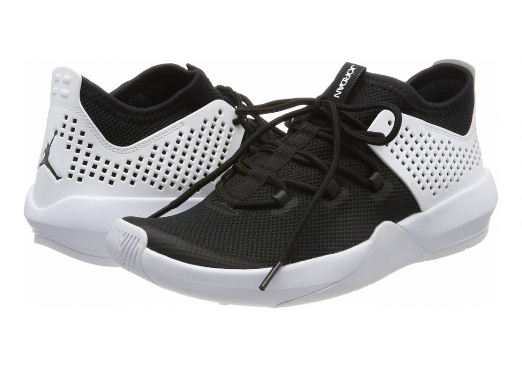 Jordan Express - Black Black White (897988010)