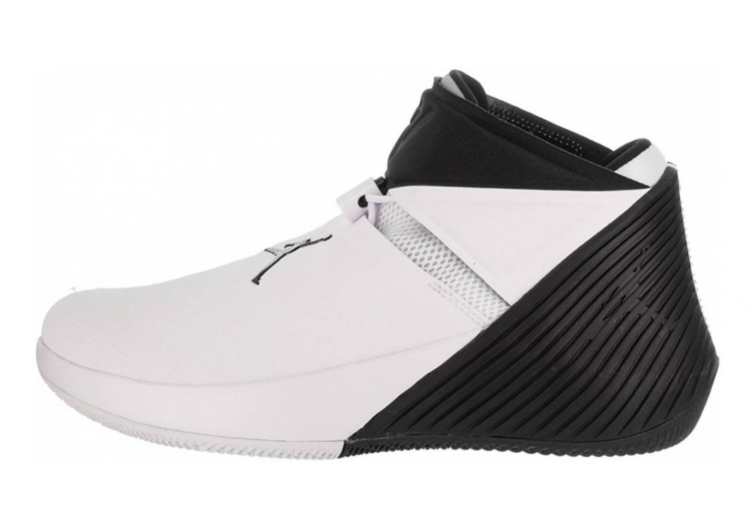 White/Black (AA2510110)
