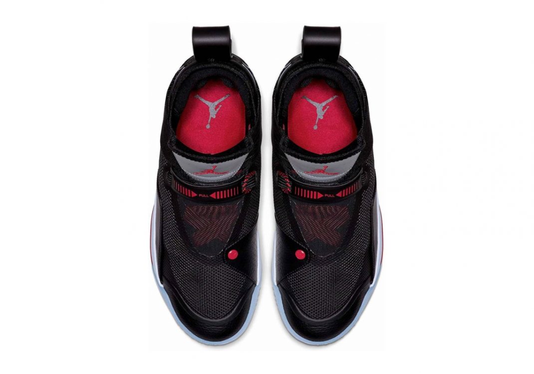 Black/Fire Red-particle Grey-sail (CD9560006)