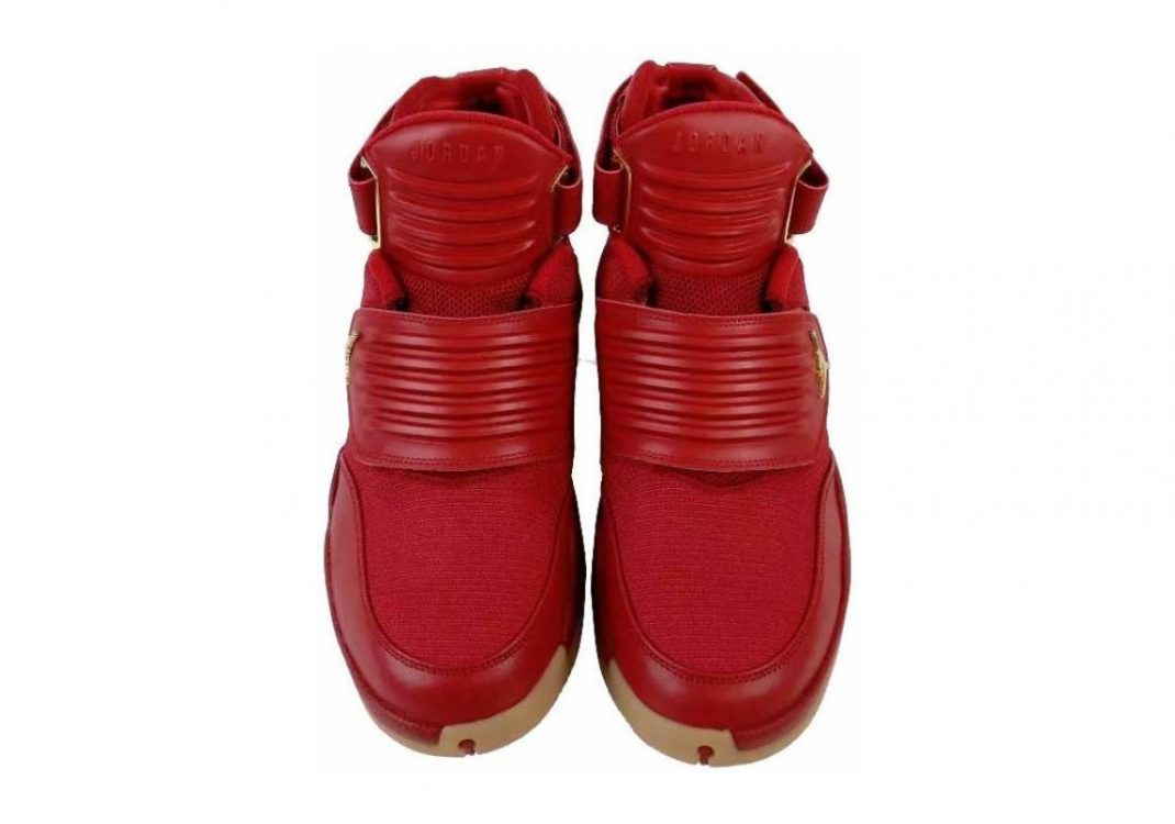 GYM RED/METALLIC GOLD (AA1294631)