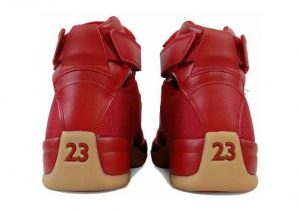 GYM RED/METALLIC GOLD (AA1294631)