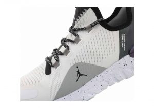 White/Black/Smoke Grey (AR8815100)